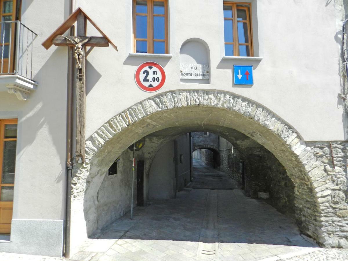 Alpine Apartment Aosta Dış mekan fotoğraf
